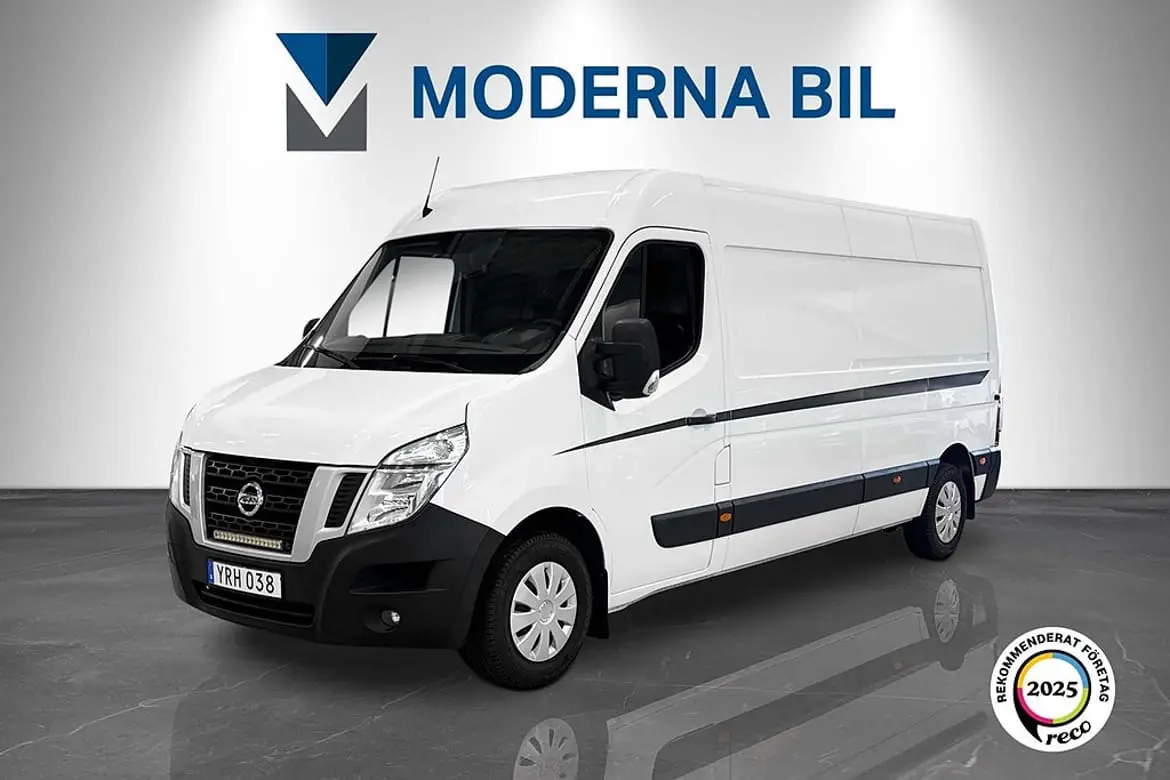Nissan NV400 2019