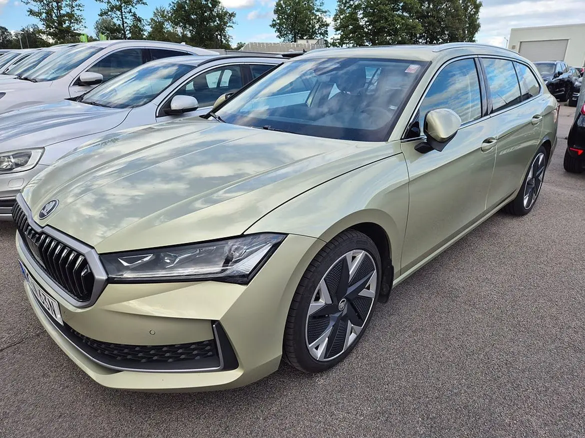 Skoda Superb 2024