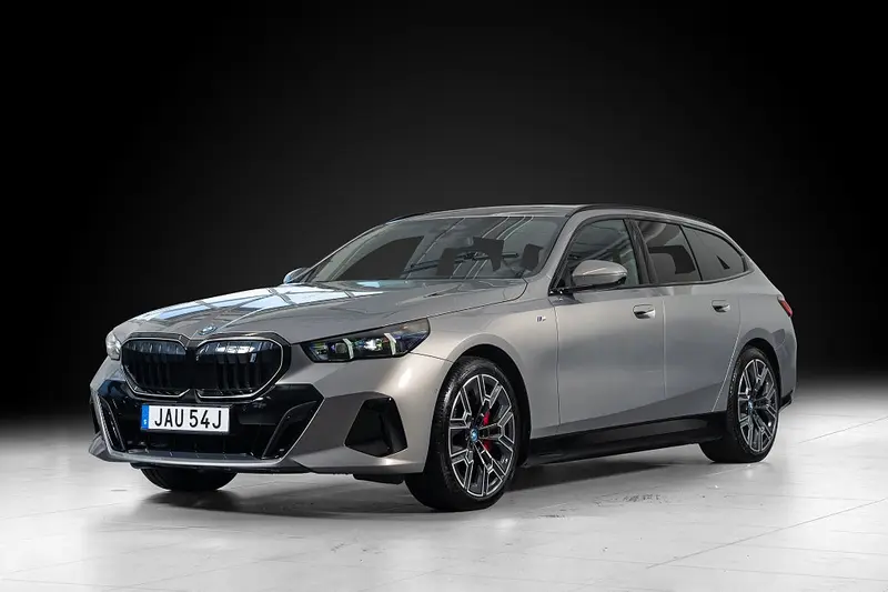 BMW i5 2025