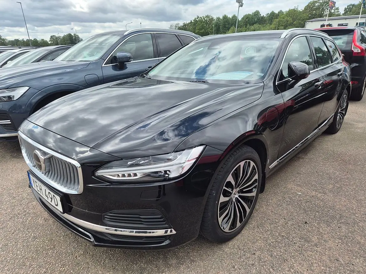 Volvo V90 2023