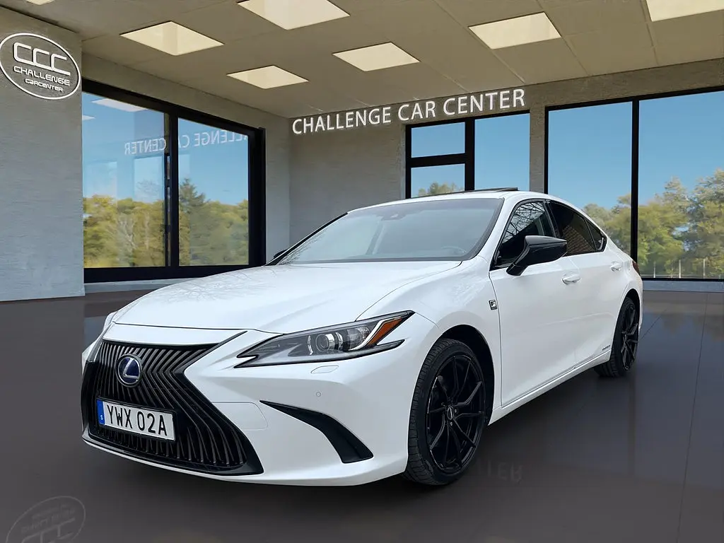 Lexus ES 2019