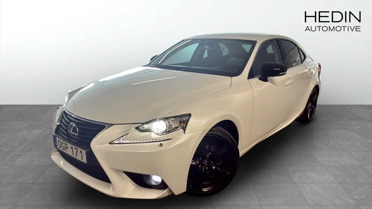 Lexus IS 2016
