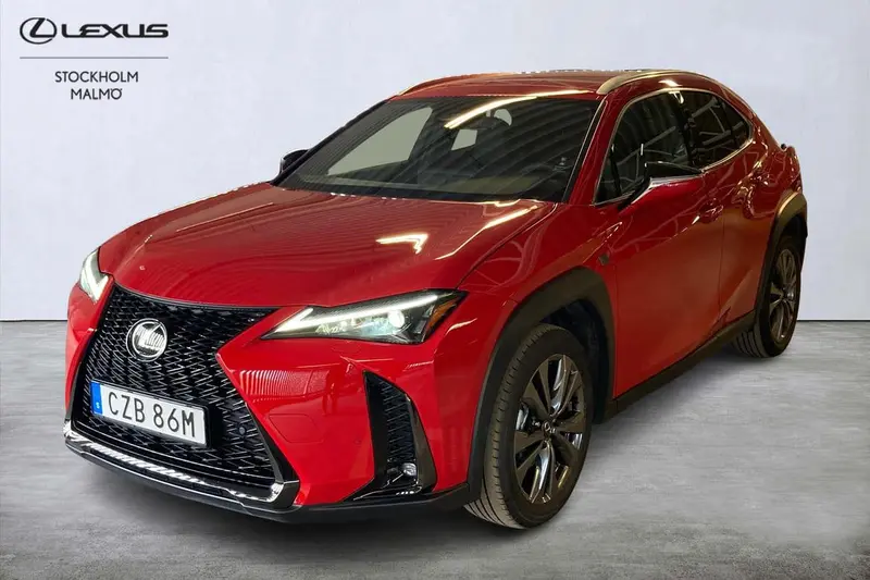 Lexus UX 2025