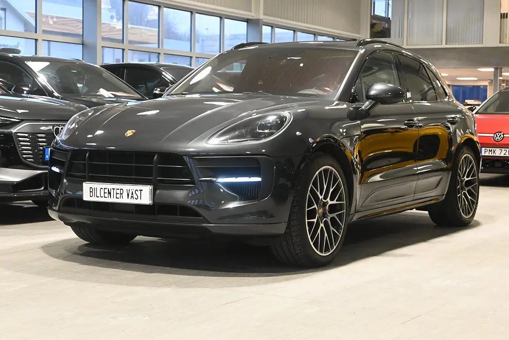 Porsche Macan 2021