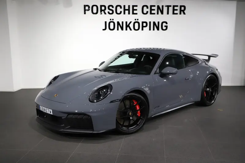 Porsche 911 2025