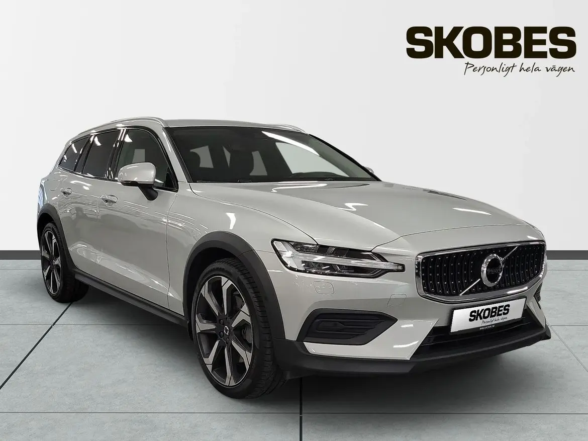 Volvo V60 2022