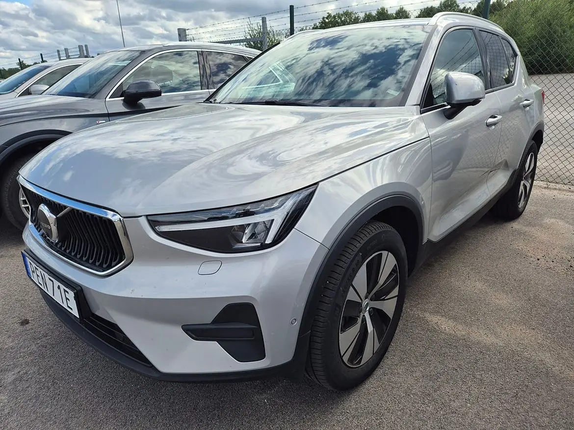 Volvo XC40 2025