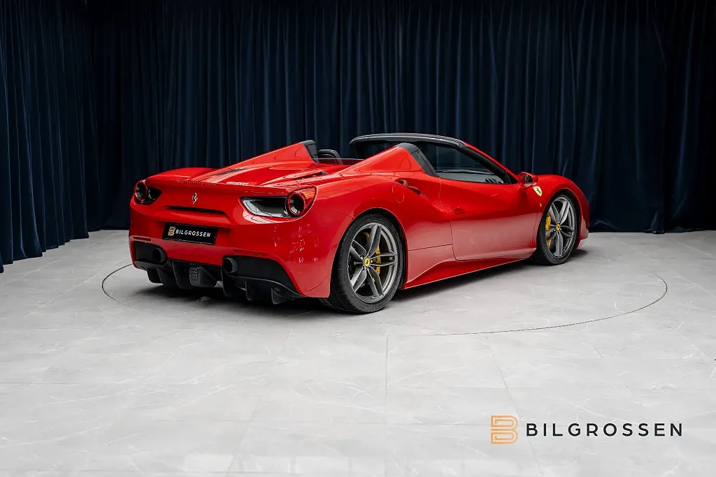Ferrari 488 2017