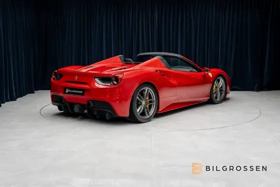 Ferrari 488