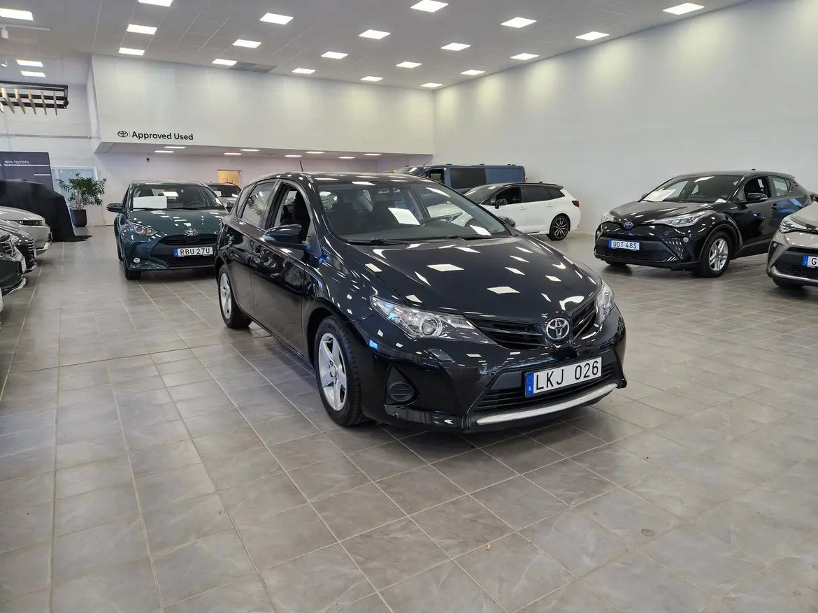 Toyota Auris 2013
