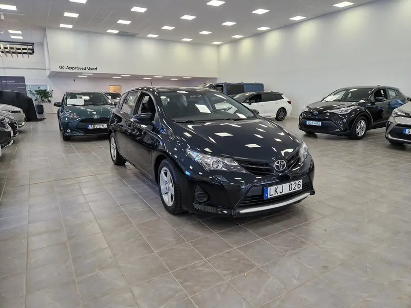 Toyota Auris 2013
