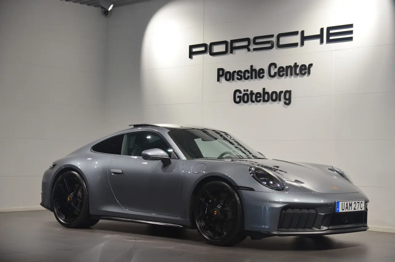 Porsche 911 2025