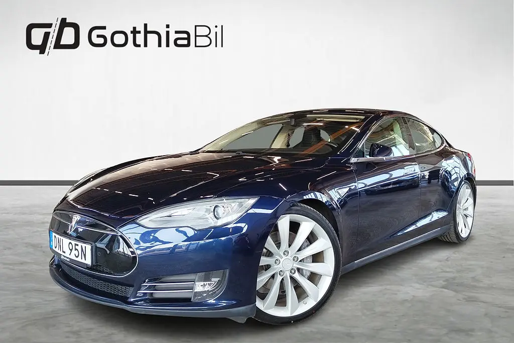 Tesla Model S 2013