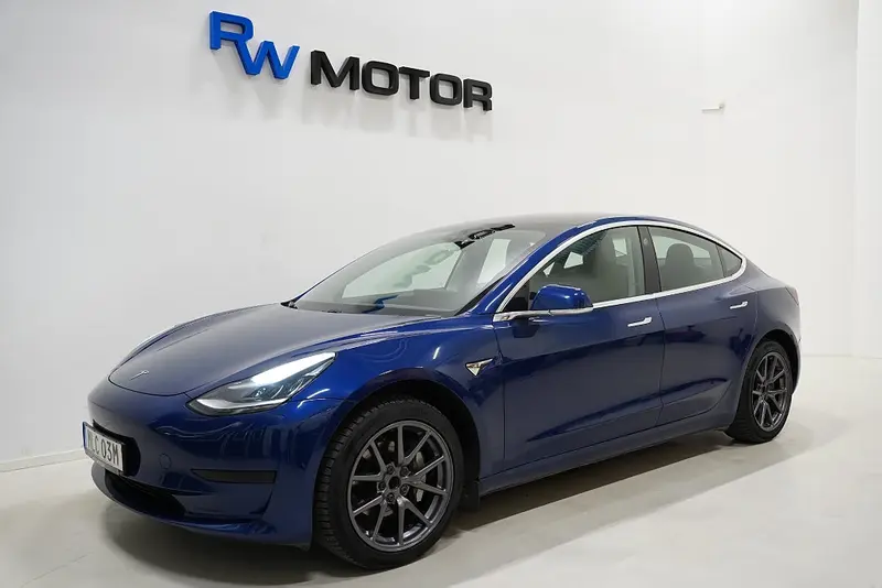 Tesla Model 3 2020