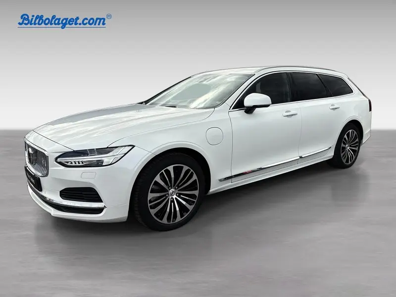 Volvo V90 2025