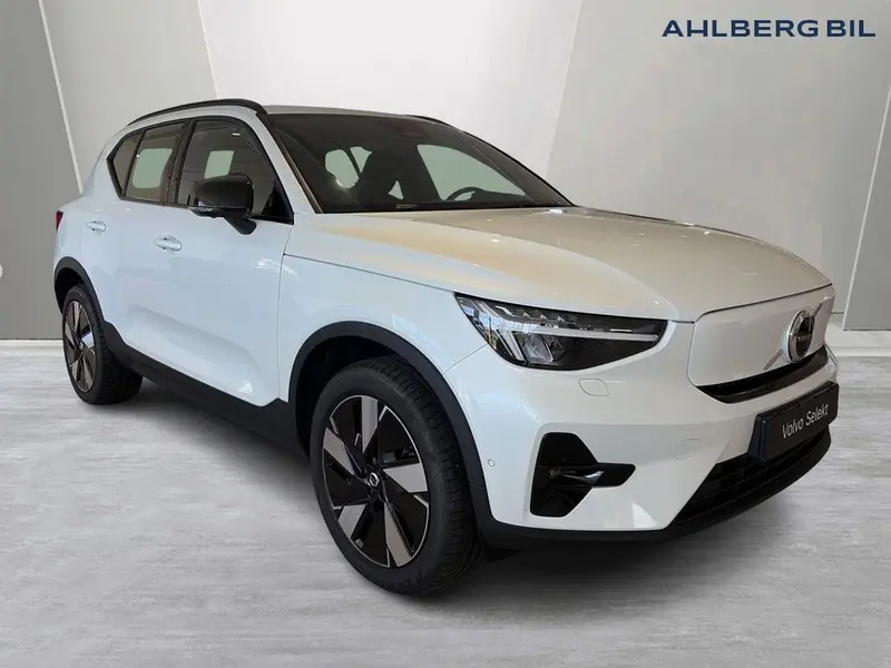 Volvo EX40 2026