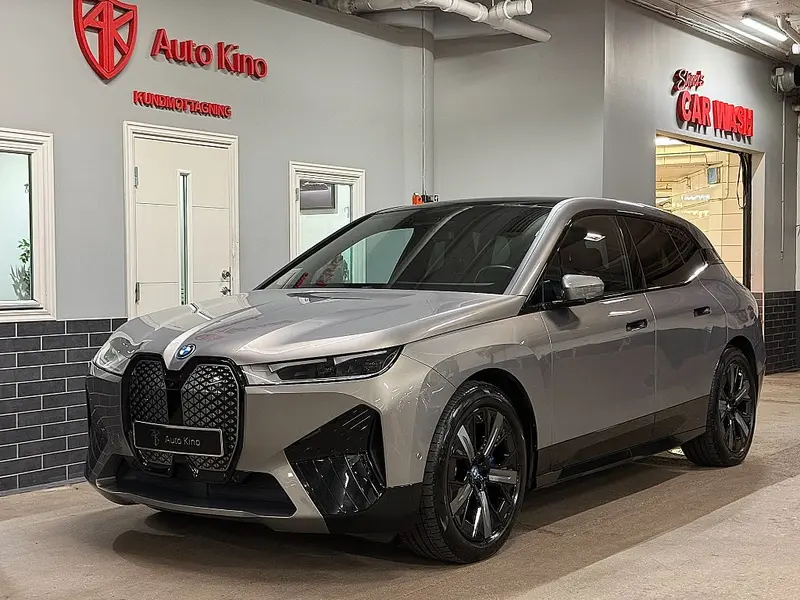 BMW iX 2023