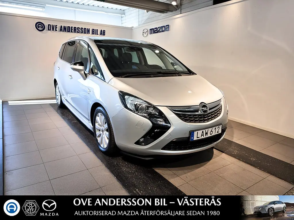 Opel Zafira 2016