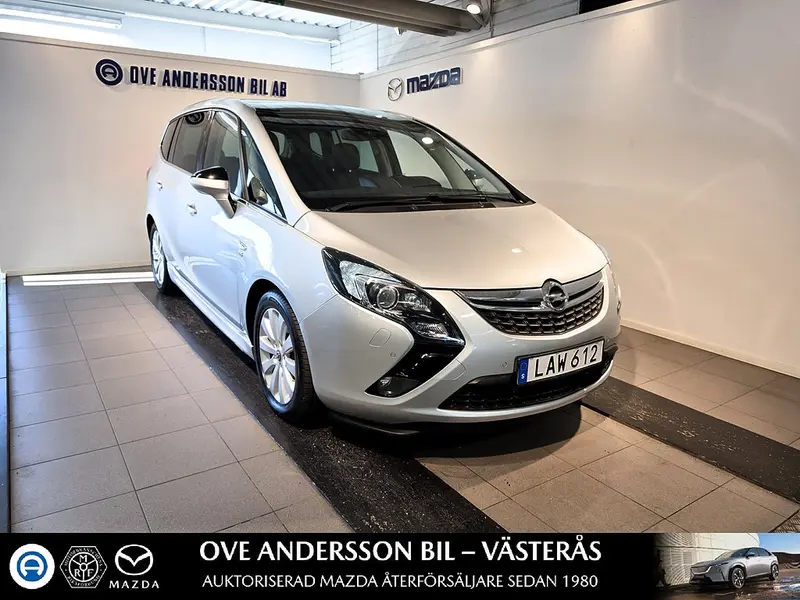 Opel Zafira 2016