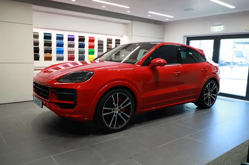 Porsche Cayenne 2024
