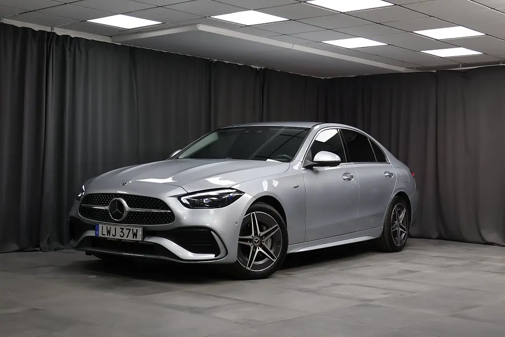 Mercedes-Benz C-Klass 2025