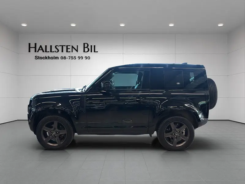 Land Rover Defender 2023