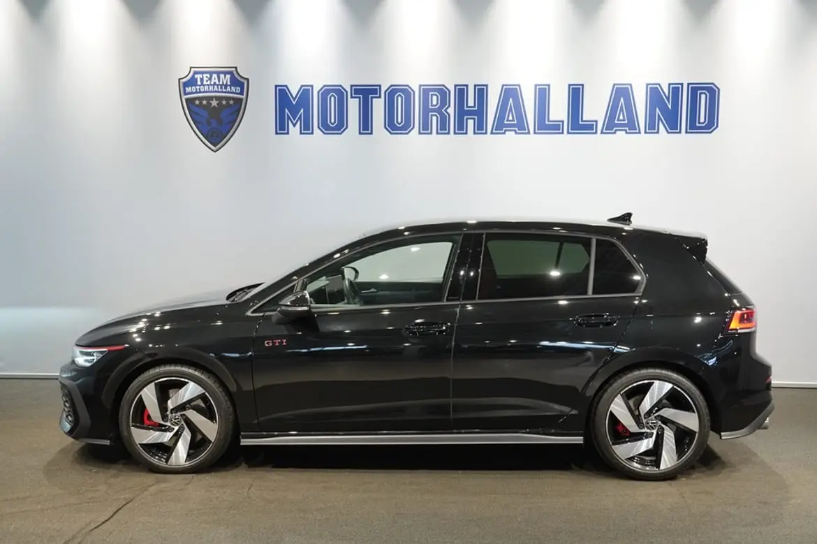 Volkswagen Golf 2024