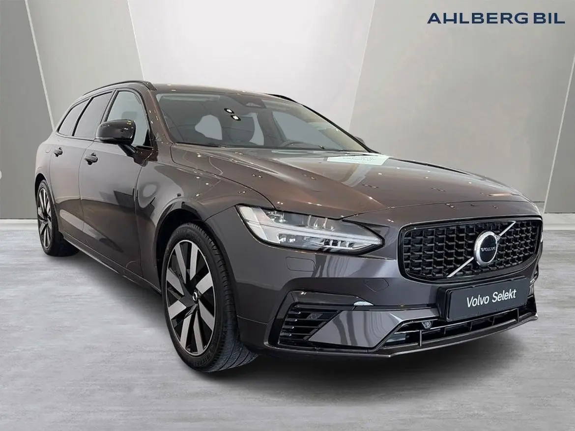 Volvo V90 2026