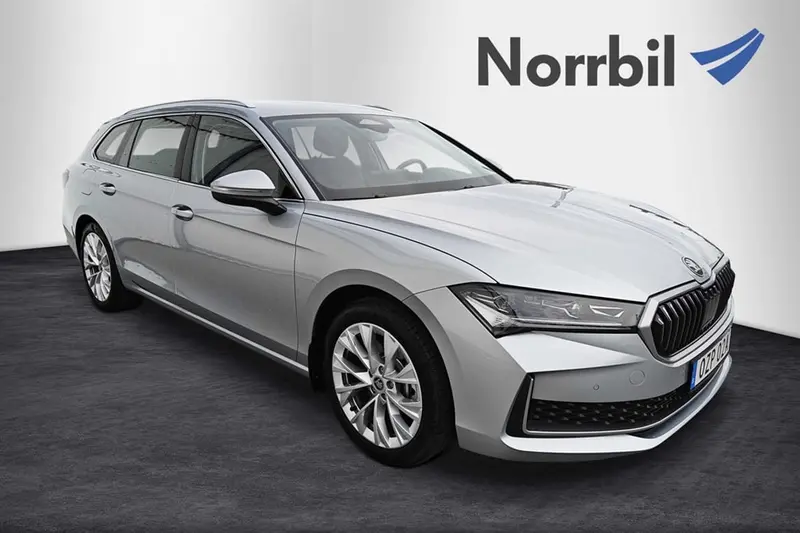 Skoda Superb 2025