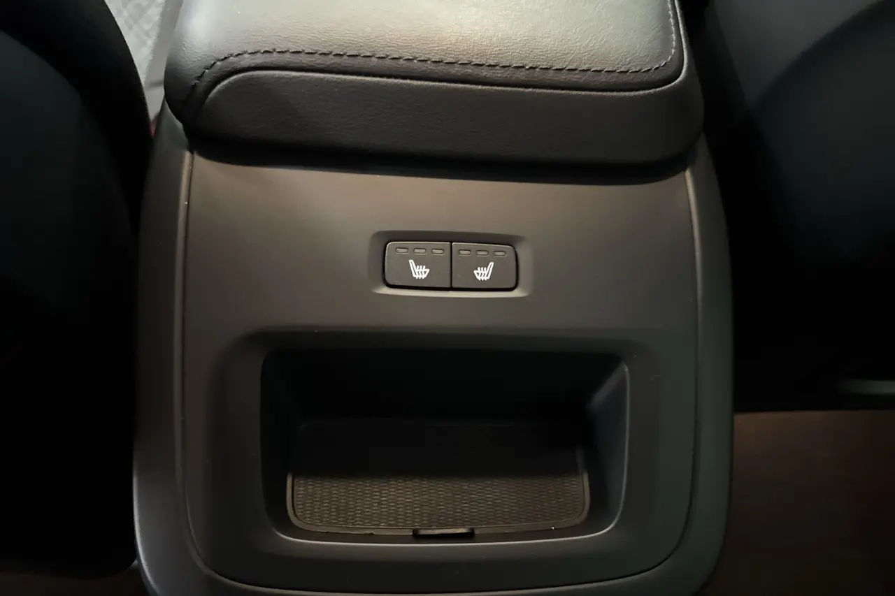 Volvo V60 2024