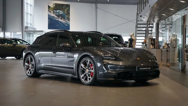 Porsche Taycan 2023