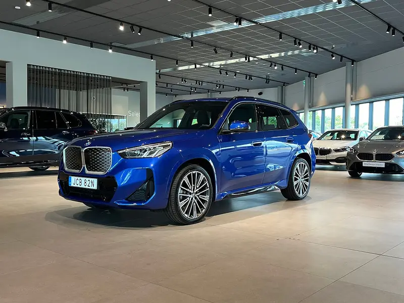 BMW iX1 2027