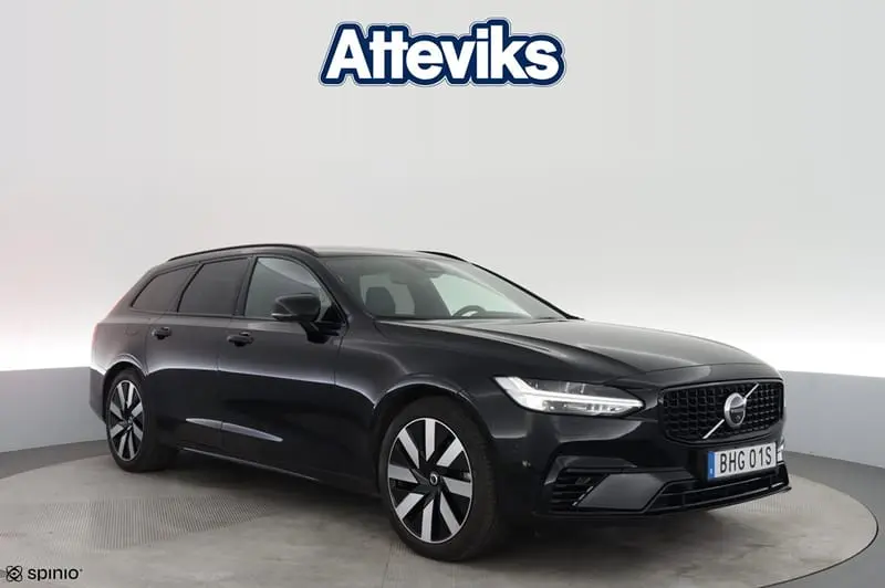 Volvo V90 2024
