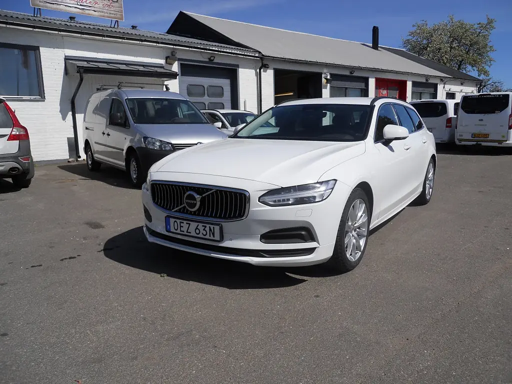 Volvo V90 2022
