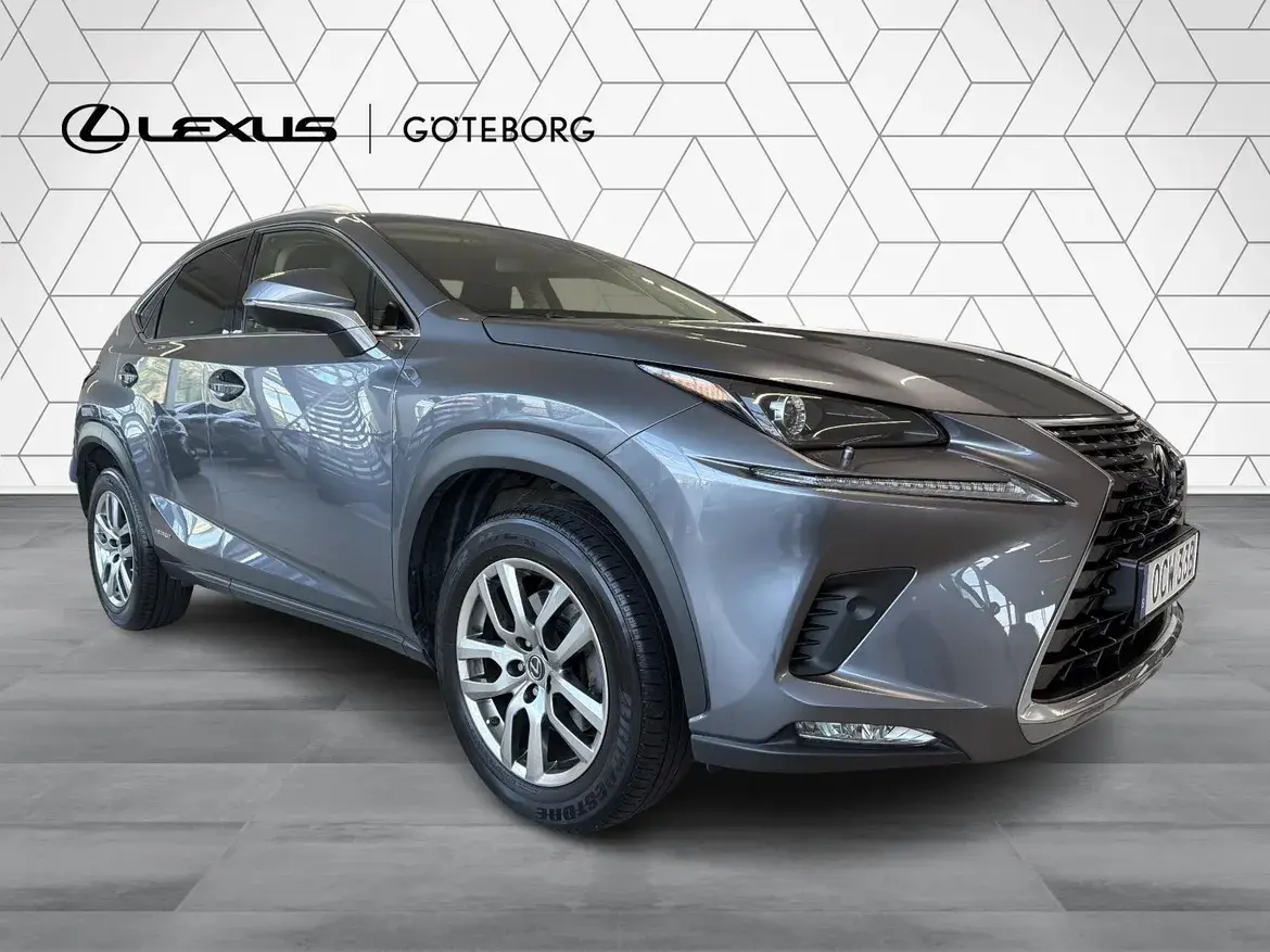 Lexus NX 2021