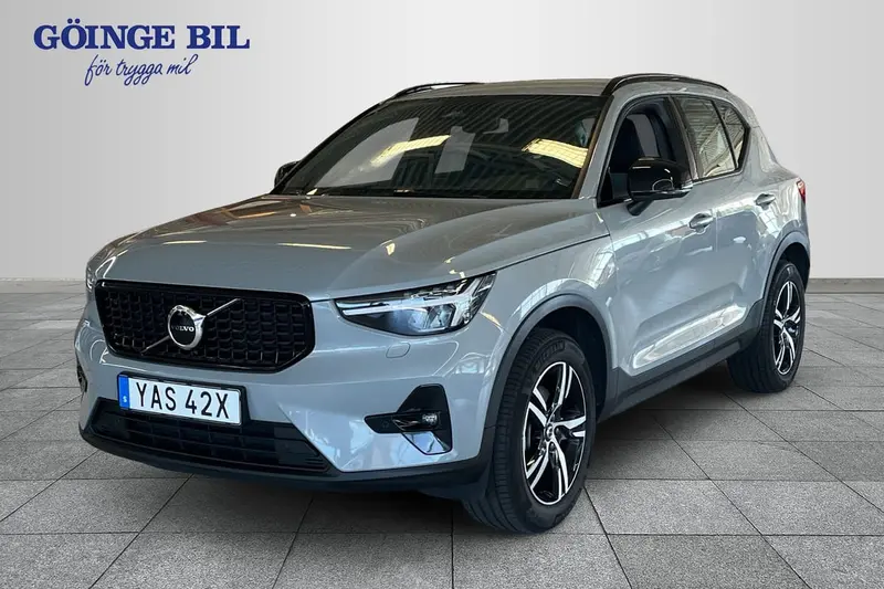 Volvo XC40 2025