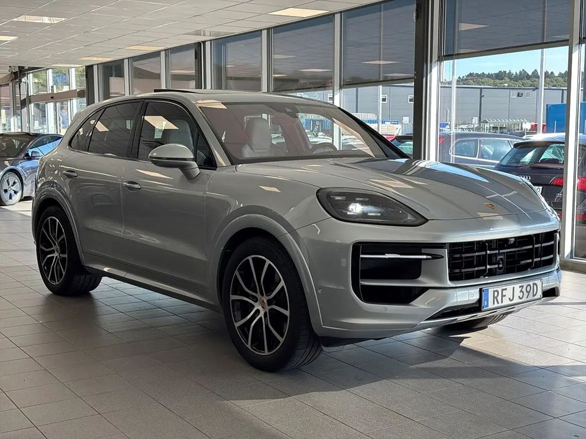 Porsche Cayenne 2024