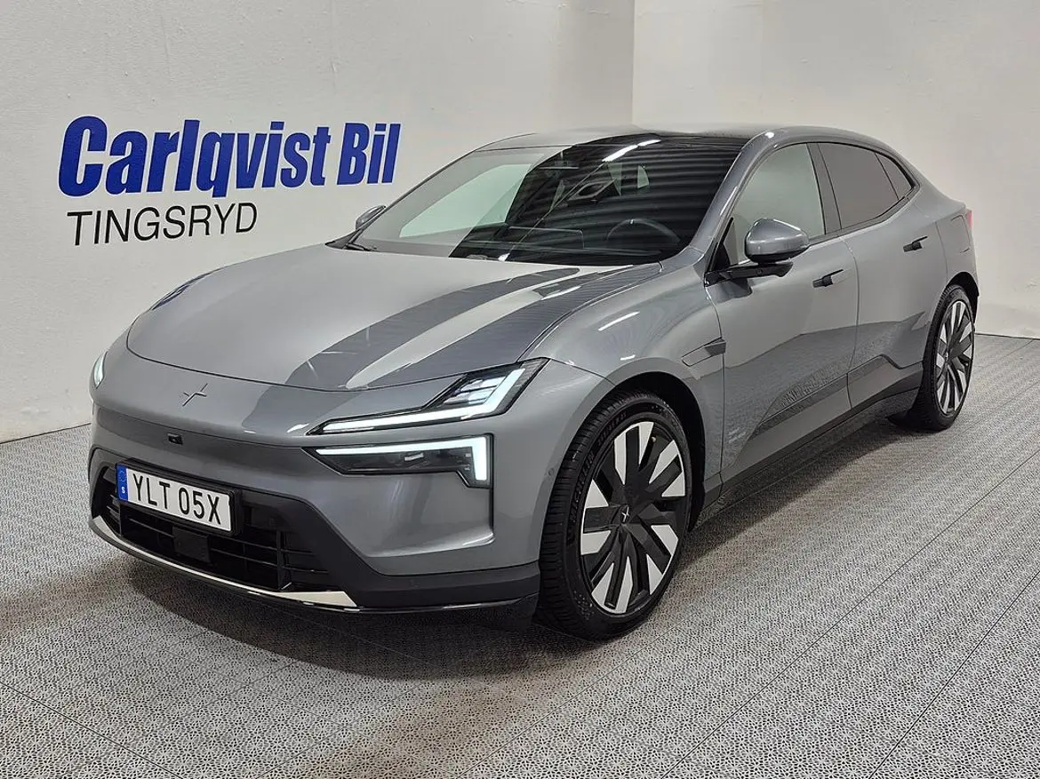 Polestar 4 2025