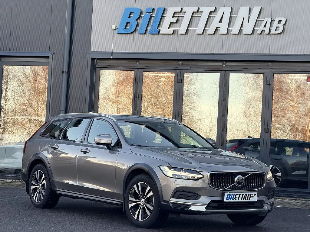 Volvo V90 2022