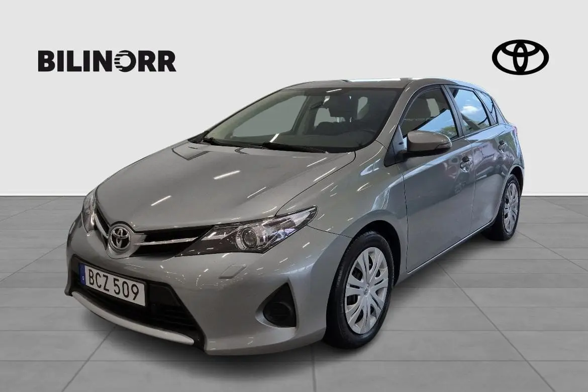 Toyota Auris 2014