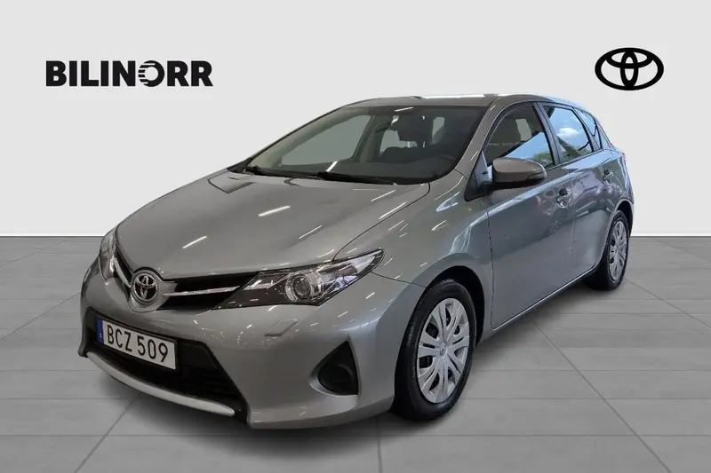 Toyota Auris 2014