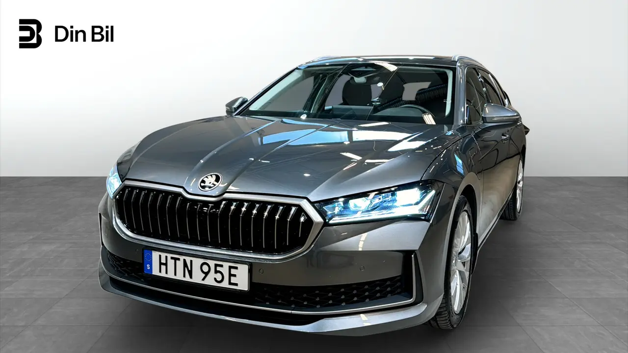 Skoda Superb 2025