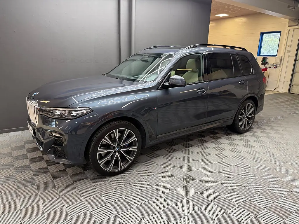 BMW X7 2020