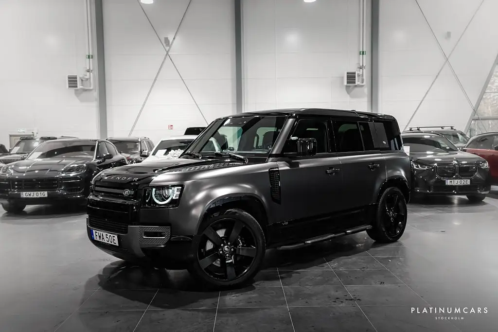 Land Rover Defender 2023