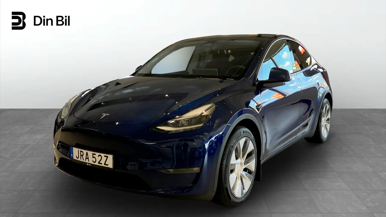 Tesla Model Y 2024