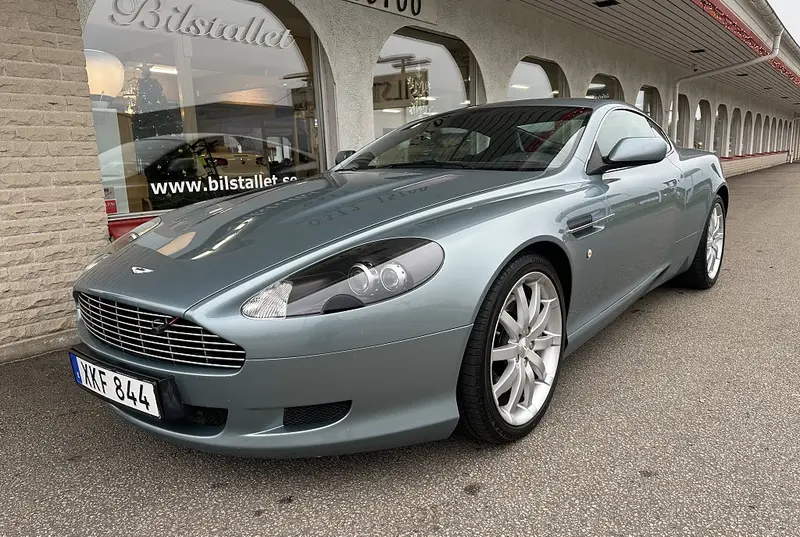 Aston Martin DB9 2005