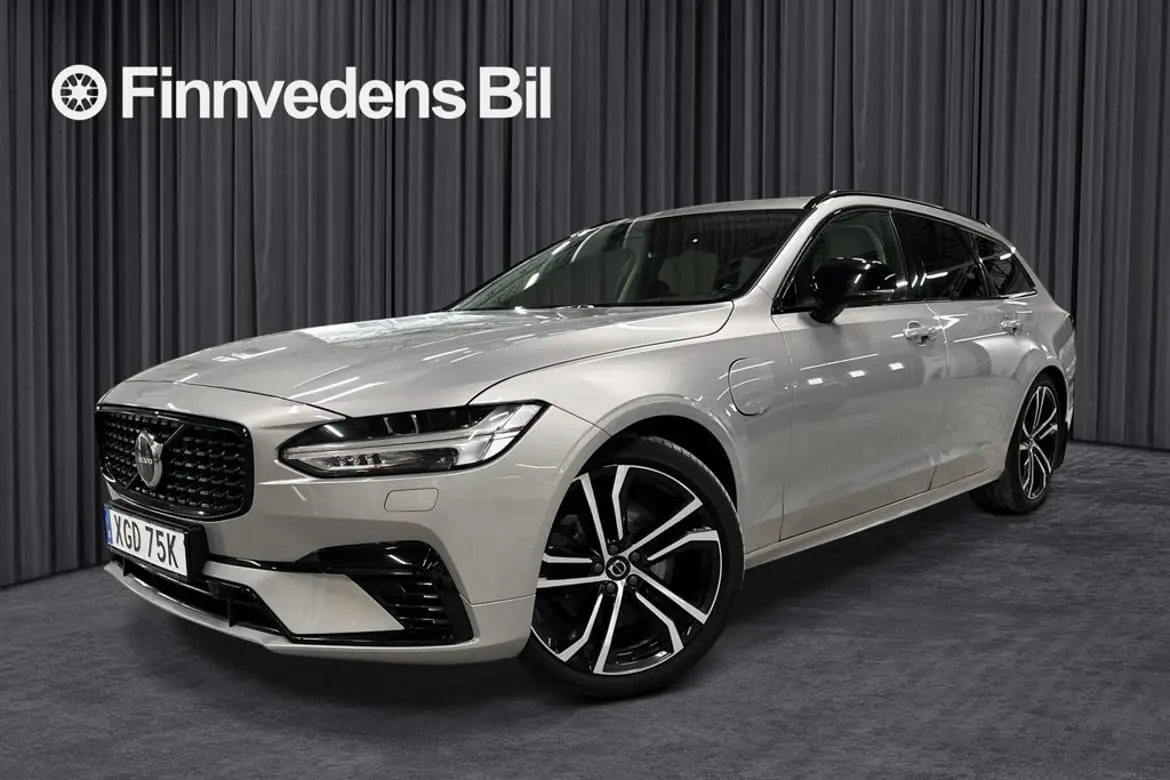 Volvo V90 2023
