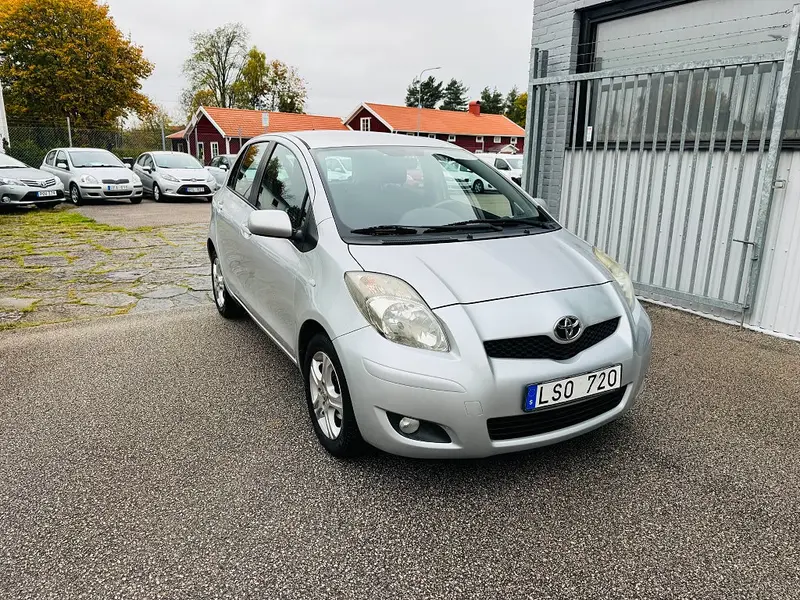 Toyota Yaris 2011