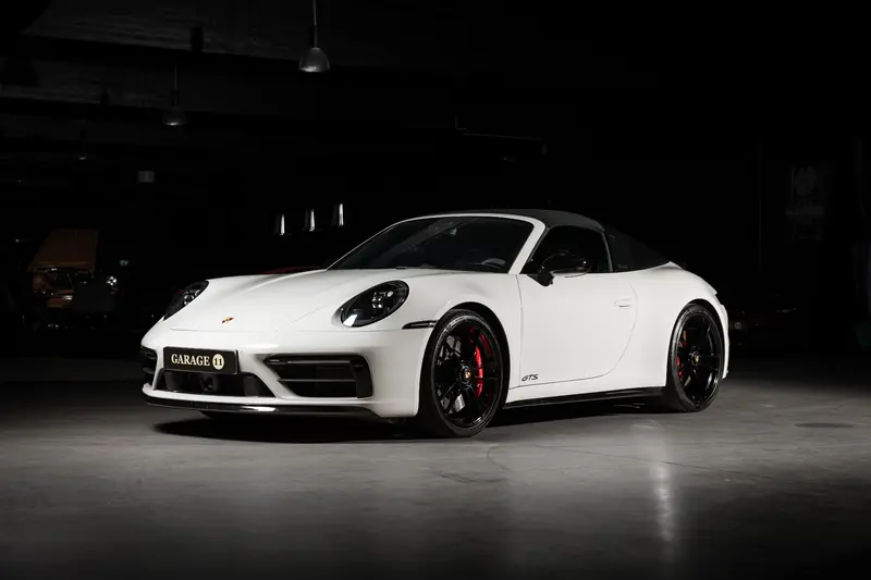 Porsche 992 