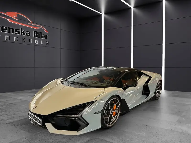 Lamborghini Revuelto 2026